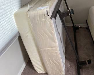 single tempurpedic bed
