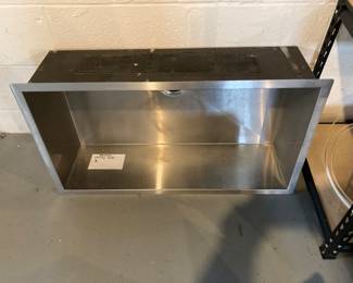 stainless steel kitchen sink