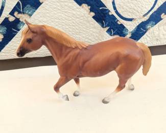BREYER HORSE