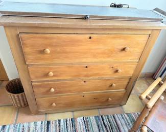 PRIMITIVE CHEST OF DRAWERS