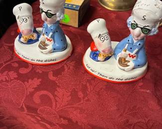 salt and pepper shakers