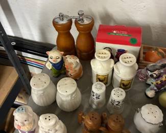 salt and pepper shakers