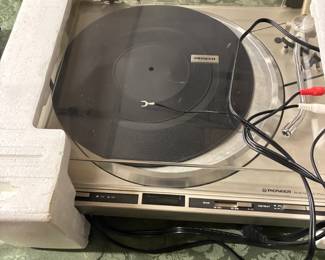 Pioneer turntable