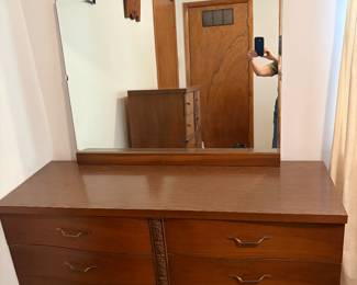Mid-Century 6 Drawer dresser with Mirror