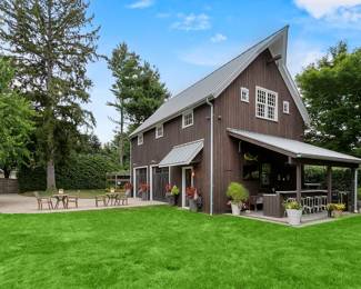 MLS PHOTOS NOT ALL ITEMS AVAILABLE