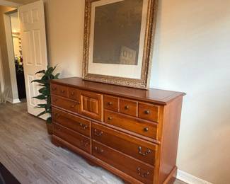 Vaughan 7-Drawer Dresser 64L / 18D / 36H