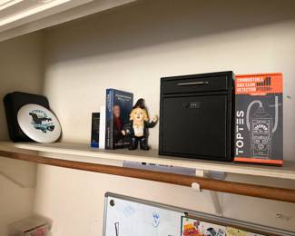 Document locker with combo