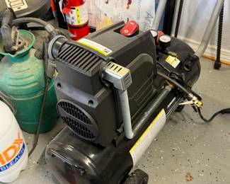 Air compressor