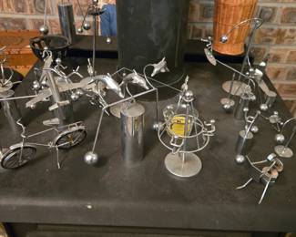 Kinetic balancing sculptures