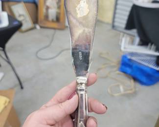 Silver Plated Butter Knife with Engraved Blade and Shell Motif Handle fourth image