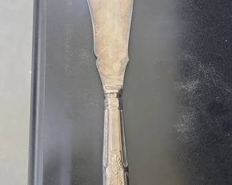 Silver Plated Butter Knife with Engraved Blade and Shell Motif Handle