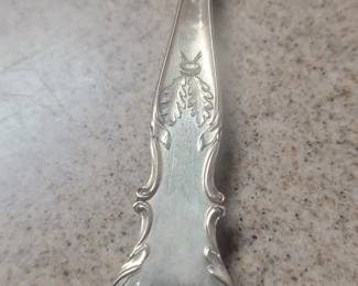 Rogers Bros. Charter Oak Silverplate Serving Fork third image