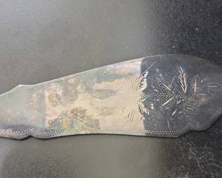 Silver Plated Butter Knife with Engraved Blade and Shell Motif Handle second image