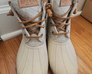 Sperry Women's Saltwater Quilted Wool Duck Boots