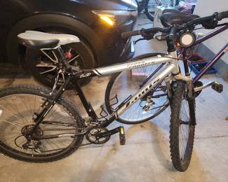 Jamis Cross Country Mountain Bike