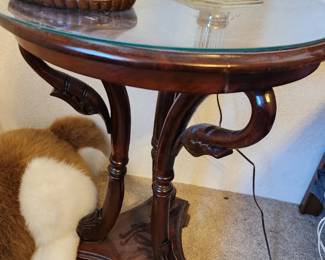 Pedestal Table