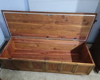 Vintage Lane Cedar Chest