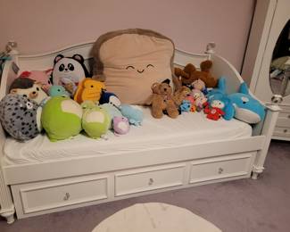 Trundle Twin Day Bed 