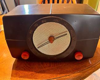 Antique Motorola AM Radio (Works)