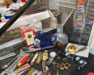 Pocket Knifes Mens Seiko Watch Cuff Links
Aviator Shades