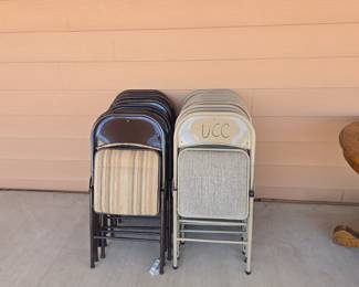 Folding chairs with padded seats 