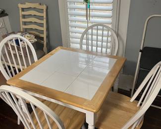 Kitchen table with 4 matching chairs. 