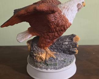 Royal Heritage Americana "Birds in Flight" Collection Bald Eagle Figurine