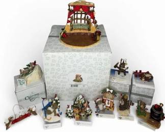 Charming Tails Christmas Winter Lot 10 Figures Large House Centerpiece