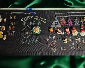 Decorate Yourself For The Holidays Includes 1 Set Earings Marked 925 And 1 Sterling Charm