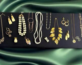 Designer Jewelry Lot Trifari  Napier