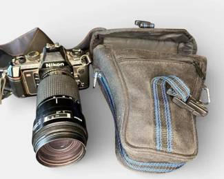 Nikon N2020 N2000 AF 35mm Film Camera with Nikon Zoom Lens, Strap and Bag