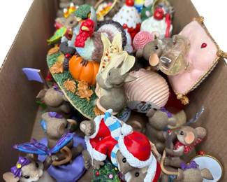 Large Mystery Lot of Charming Tails Figurines by Dean Griff Seasonal  Themed Mice