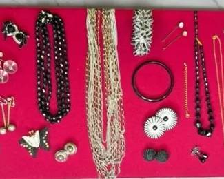 Jewelry Lot Incl Emmons, Lewis Segal, Castlecliff Earrings