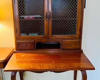 French Provincial Secretary/Desk 