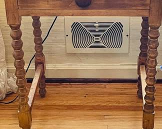 Spindle Side Table/Nightstand 