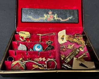 CT244Vintage Mystery Lot Of TieTacks, Keychains