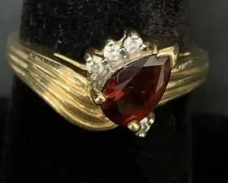 MA116V14 K Diamond  Red Stone Ring