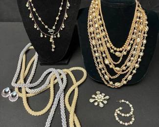 CT175Faux Pearl Rope, Jewelry, And More