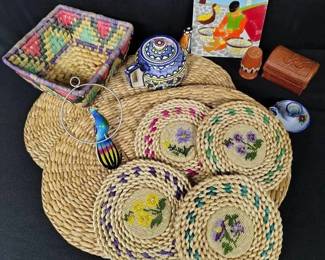 CT240Vintage Woven Trivets