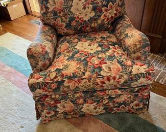 This item is up for pre-sale contact 
Eva 704-605-6368