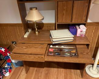 Desk /Shelf Unit
$40