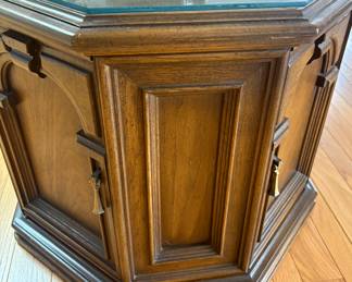 Vintage End Table Cabinet
$50