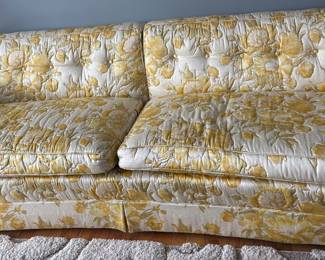 Vintage Couch
$300
80” w X 2ft h 