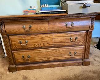 #40 Oak 4 drawer chest of drawers 46x18x29 $ 30.00