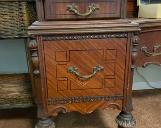 #41 5 Drawer wood carved vanity with veneer drawer fronts. 8 legs on casters. Matching mirror. As is finish 49.5x21x72" $ 175.00