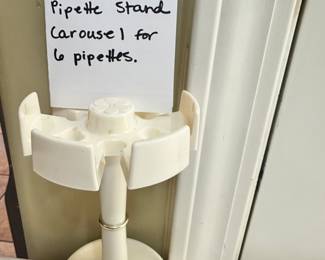 #51 Vintage Londonware Inc Pipette stand carousel. Holds 6 pipettes. $ 25.00