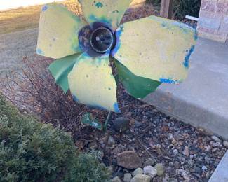 Enormous metal flower just in time for Spring.