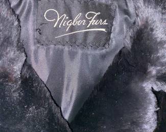 This sale only has five pieces of clothing but every single piece is awesome!