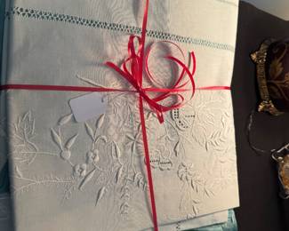 Gorgeous Table Linens 