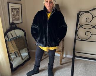 Reversable Leather to Mink Bomber Jacket - gorgeous 